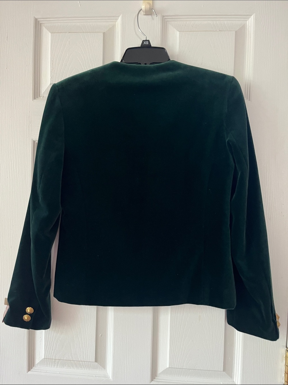 Velvet Button Front Women's 2-pc Suit in Dark Green - Picture 3 of 6